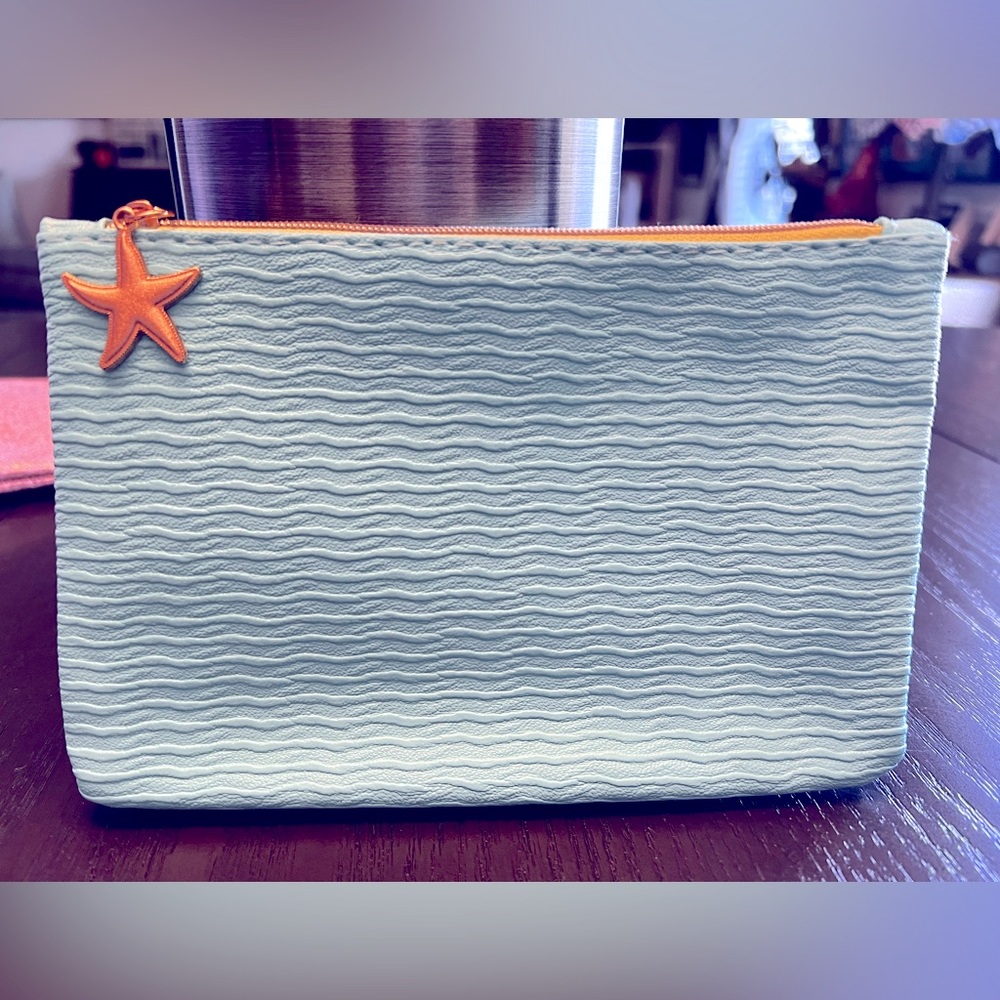Ipsy Glambag in a Blue and Yellow Design, NEW Never Used